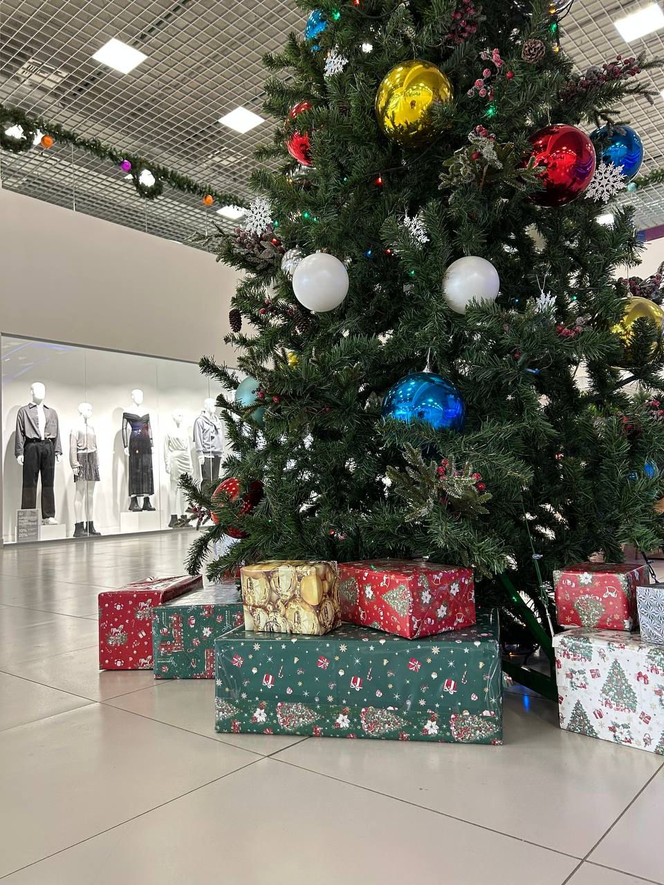 Новогодняя елка в GreenMall       30 декабря в 18:00 1 этаж